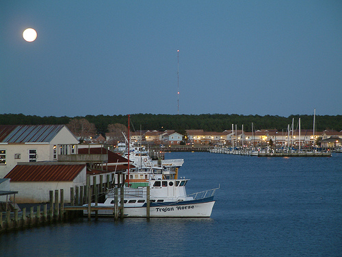 Hotels Motels Crab Capital Of The World 701 W Main Street Crisfield Md 21817 410 968 2220 Http Www Smithislandcruises 28 Rooms Cable Tv Microwaves Refrigerator